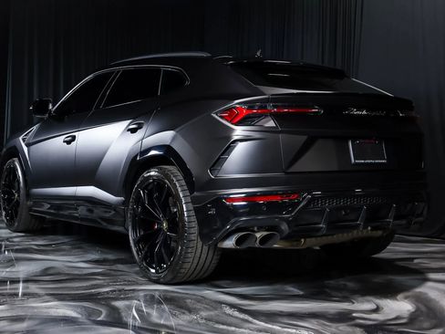 Used 2019 Lamborghini Urus AWD/4WD image 12
