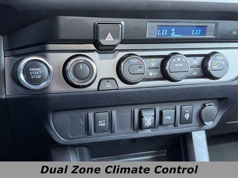 Used 2021 Toyota Tacoma TRD Sport image 11