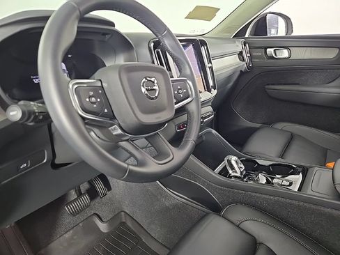 Certified 2023 Volvo XC40 B5 Ultimate w/ Climate Package AWD/4WD image 21
