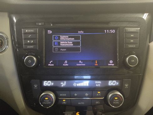 Used 2019 Nissan Rogue Sport SV FWD image 25