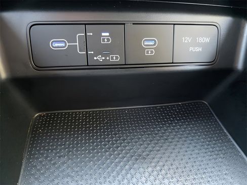 Certified 2025 Hyundai Tucson SE image 33