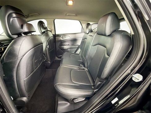 Used 2023 Kia Sportage EX image 25