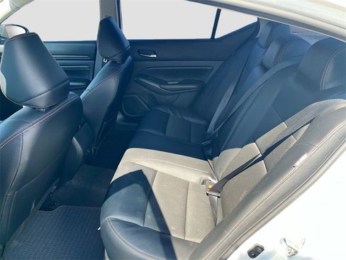 Used 2022 Nissan Altima 2.5 SR image 23