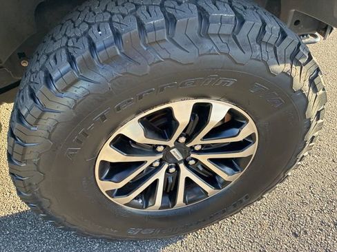 Used 2019 Ford F150 Raptor w/ Equipment Group 801A Mid image 16