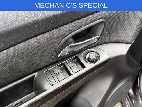 Used 2014 Chevrolet Cruze LT w/ Technology Package image 15