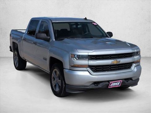 Used 2018 Chevrolet Silverado 1500 Custom w/ Texas Edition image 3