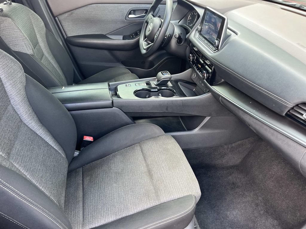 Used 2022 Nissan Rogue SV FWD image 22