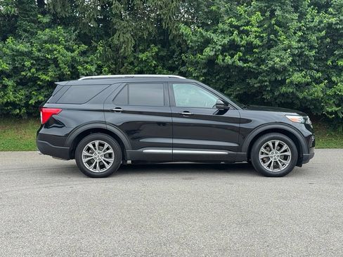 Used 2021 Ford Explorer Limited w/ Equipment Group 301A AWD/4WD image 4