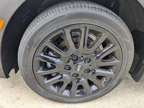 Used 2023 MINI Cooper 2-Door Hardtop image 21