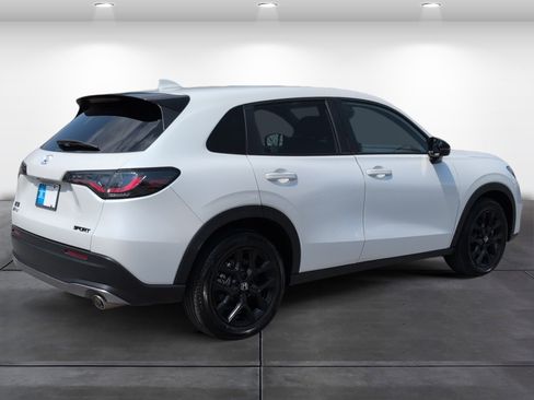 Used 2023 Honda HR-V Sport image 7