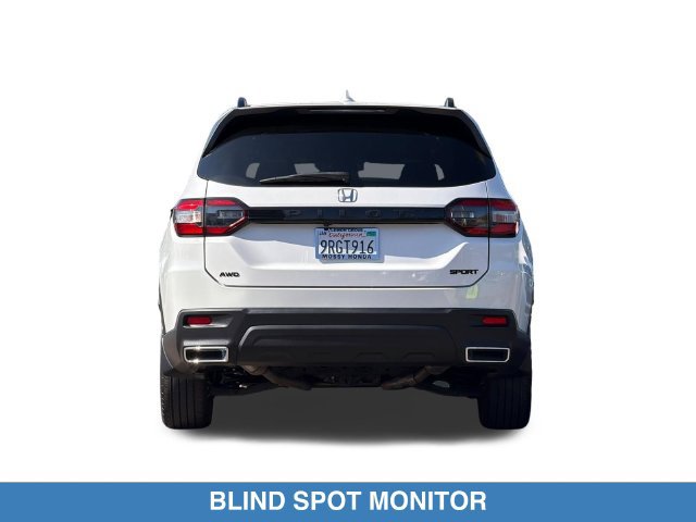 Certified 2025 Honda Pilot Sport image 7