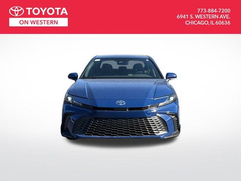 New 2026 Toyota Camry SE image 9