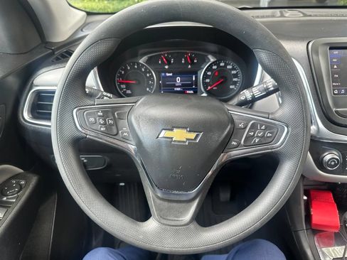 Used 2024 Chevrolet Equinox LS w/ LS Convenience Package FWD image 7