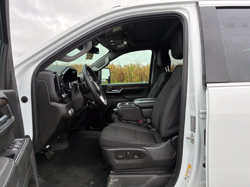 Used 2024 GMC Sierra 2500 SLE w/ SLE Value Package AWD/4WD image 9