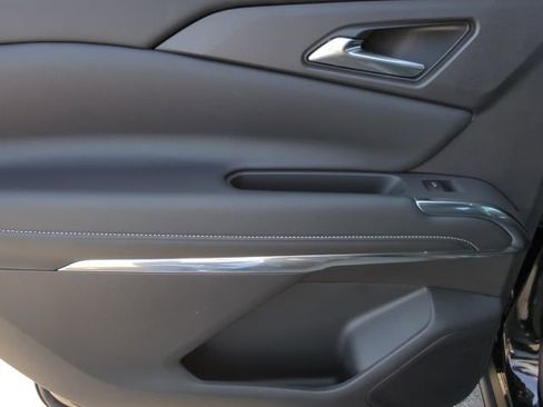 New 2026 Chevrolet Traverse LT w/ Midnight/Sport Edition FWD image 25