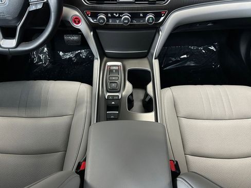 Used 2019 Honda Accord EX-L image 12