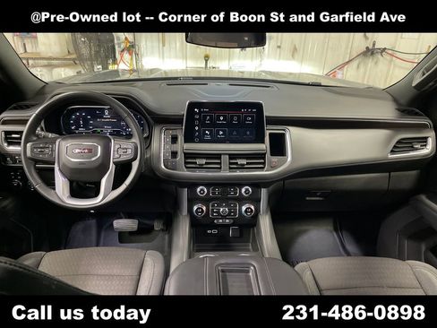 Used 2023 GMC Yukon XL SLE w/ Gmc Pro Safety Plus Package AWD/4WD image 18