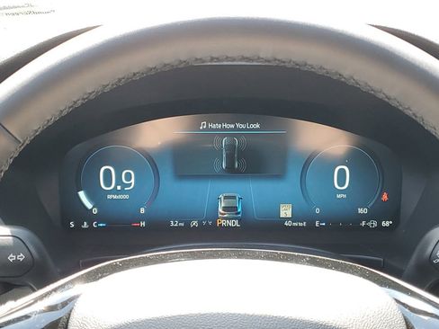 New 2025 Ford Escape Active w/ Active Premium Tech Pack image 12