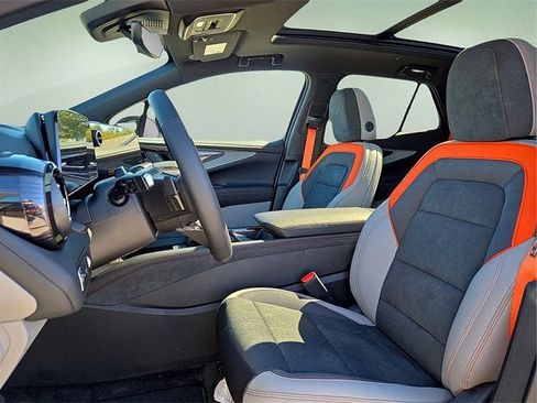 New 2026 Chevrolet Blazer EV SS w/ LPO, Blackout Package image 15