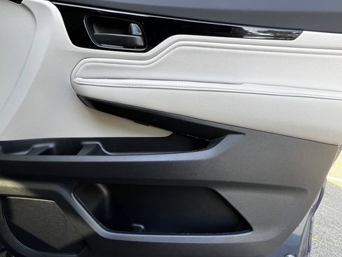 Used 2025 Honda Odyssey Touring image 42