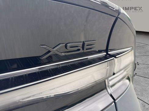 Used 2026 Toyota Prius Plug-In Hybrid FWD image 34