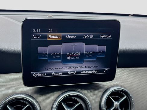 Used 2019 Mercedes-Benz CLA 250 image 11
