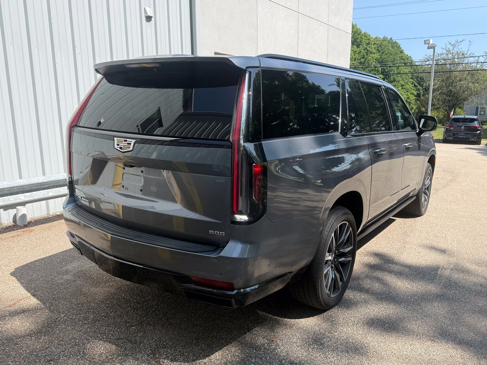 Used 2022 Cadillac Escalade ESV Sport w/ Touring Package AWD/4WD image 7