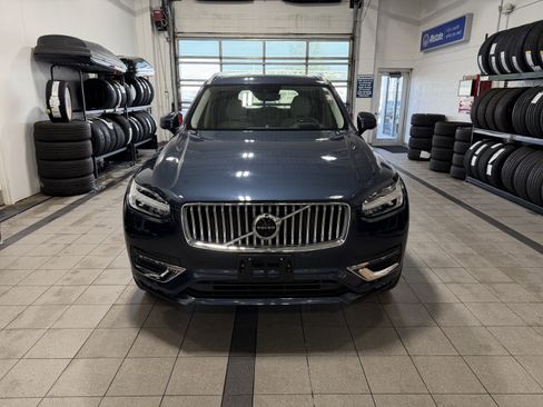 Used 2022 Volvo XC90 T6 Inscription w/ Advanced Package AWD/4WD image 3