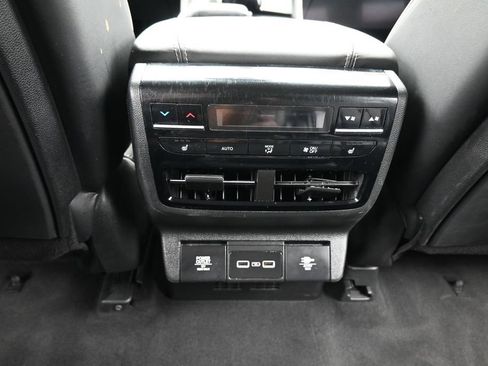 Used 2023 Acura MDX SH-AWD w/ Advance Package image 42