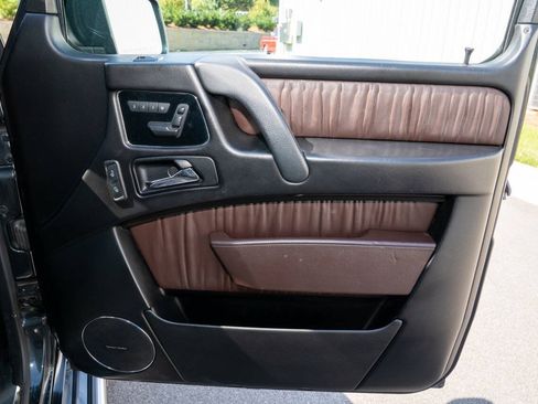 Used 2015 Mercedes-Benz G 63 AMG 4MATIC image 50