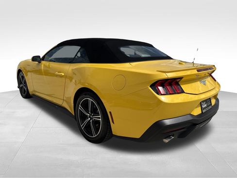 Used 2024 Ford Mustang Premium RWD image 7