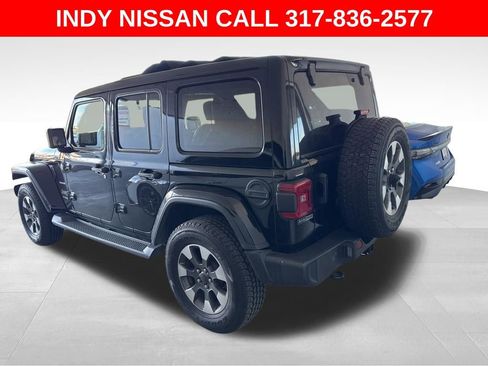 Used 2021 Jeep Wrangler Unlimited Sahara image 2