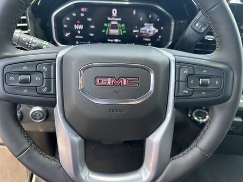 Used 2026 GMC Sierra 1500 SLT AWD/4WD image 23
