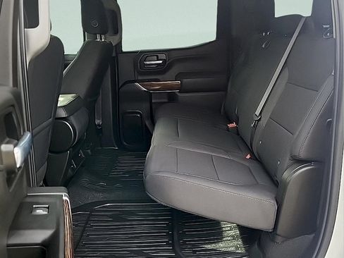 Used 2022 GMC Sierra 1500 SLE w/ X31 Off-Road Package AWD/4WD image 12