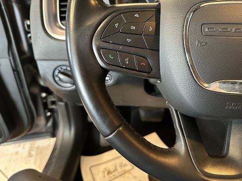 Used 2022 Dodge Charger SXT image 11