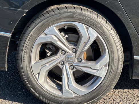 Used 2019 Honda Accord EX image 11