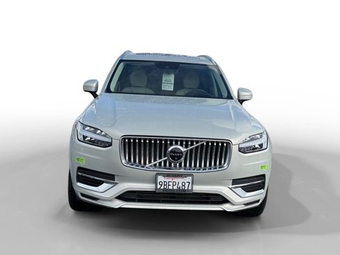 Used 2022 Volvo XC90 T8 Inscription image 8