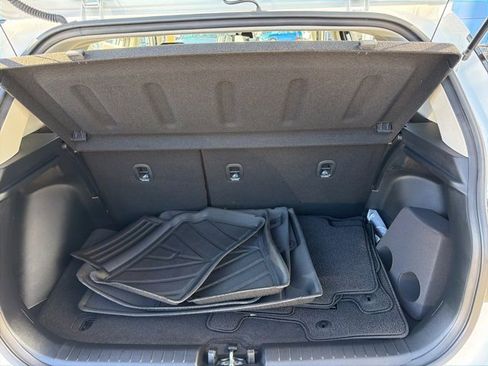 Certified 2025 Hyundai Venue SE image 34