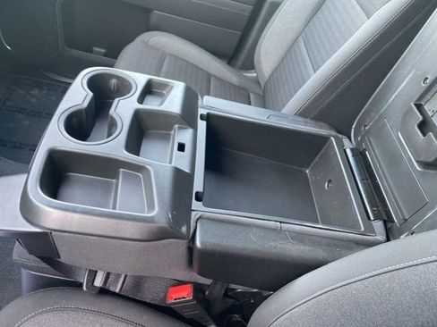 Used 2022 Chevrolet Silverado 1500 LT image 17