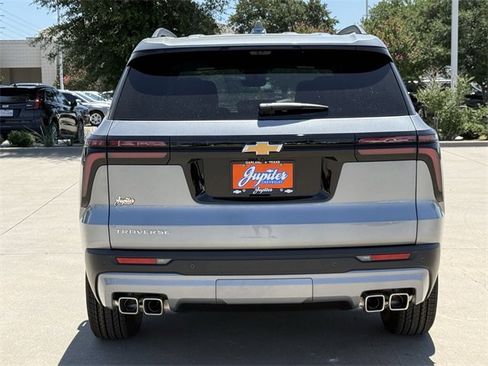 New 2026 Chevrolet Traverse LT w/ Enhanced Driving Package image 5