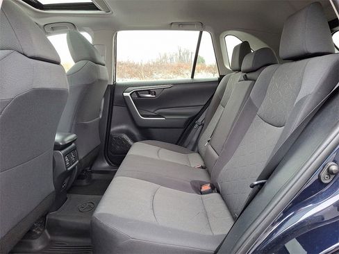 Used 2020 Toyota RAV4 XLE image 13