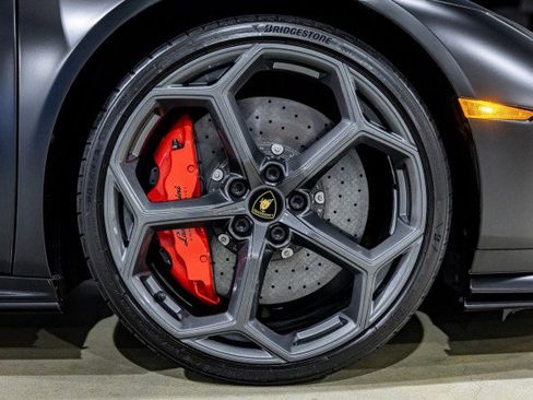 Used 2023 Lamborghini Huracan Tecnica image 30