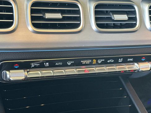 Certified 2024 Mercedes-Benz GLE 450 4MATIC image 30