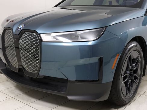 Used 2023 BMW iX xDrive50 w/ Premium Package AWD/4WD image 49