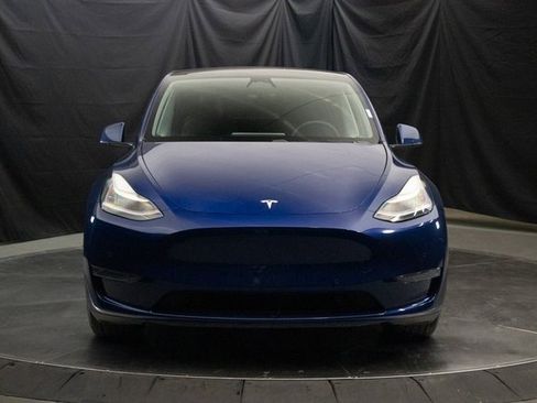 Used 2020 Tesla Model Y Long Range image 4