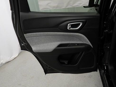 New 2026 Jeep Compass Latitude image 29