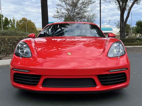 Used 2017 Porsche 718 Cayman S RWD image 21