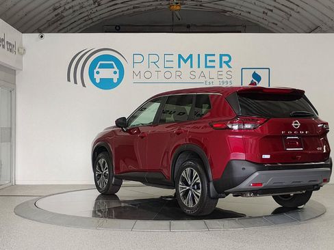 Used 2023 Nissan Rogue SV FWD image 5
