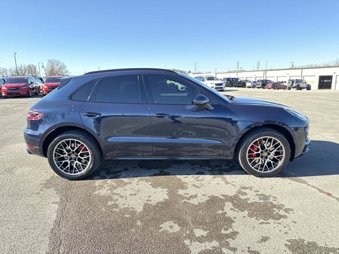 Used 2017 Porsche Macan Turbo image 4