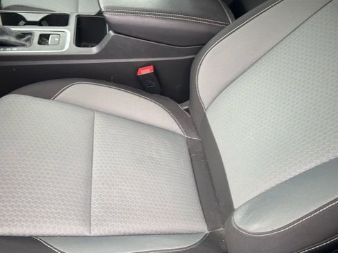 Used 2019 Ford Escape SE image 11